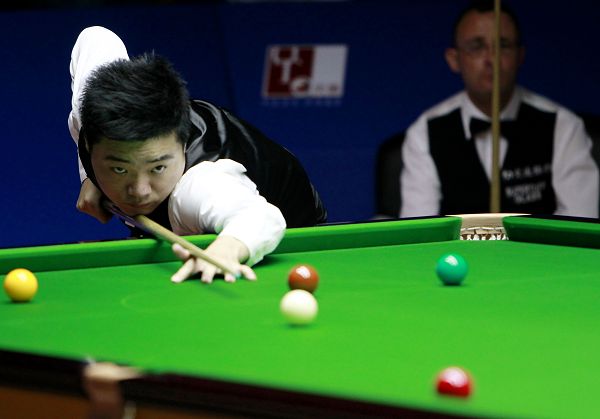 现出让人震 现出让人震