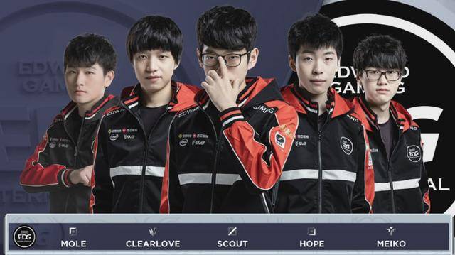 更显示了他 更显示了他