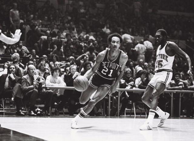 功勋前锋 功勋前锋