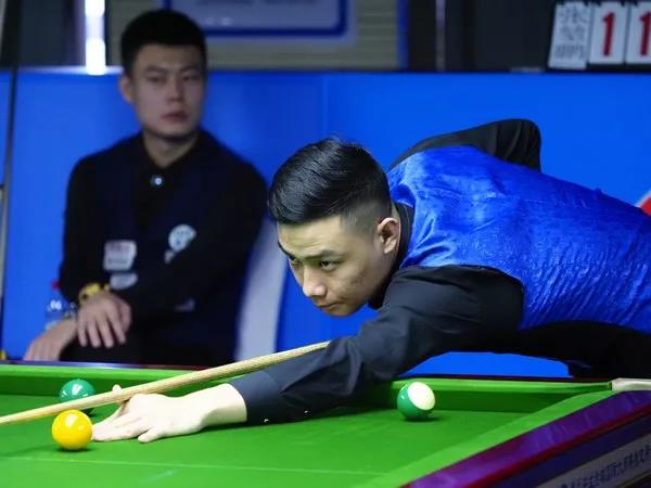 挫后的黄毛 挫后的黄毛