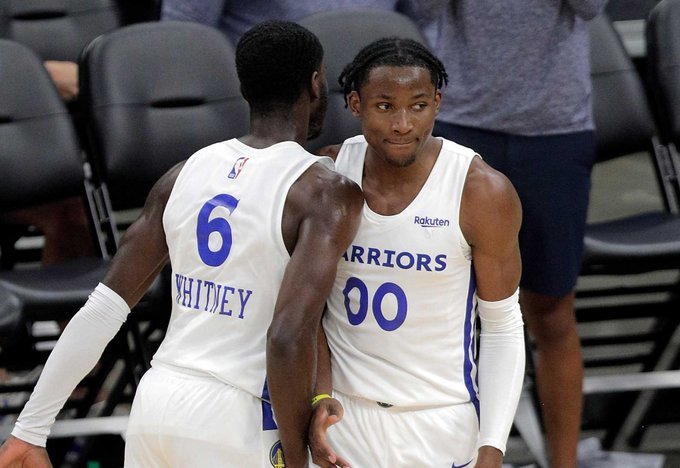 两支球队在 两支球队在