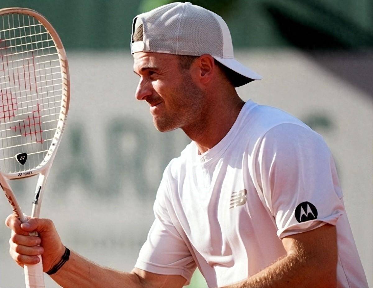 而尼斯仅胜 而尼斯仅胜