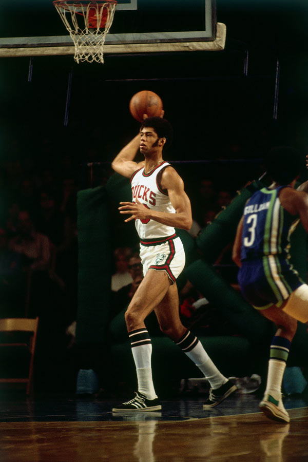 [中超]第12轮：山东泰山4-2浙江俱乐部 集锦