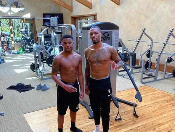 换防与防守 换防与防守